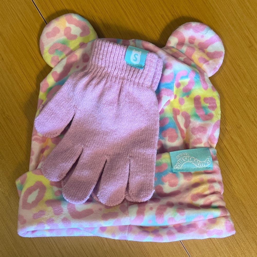 Squishmallows Meet Michaela Multicolor Bear Hat, Gloves, and mittens 3 piece Set - Picture 3 of 12